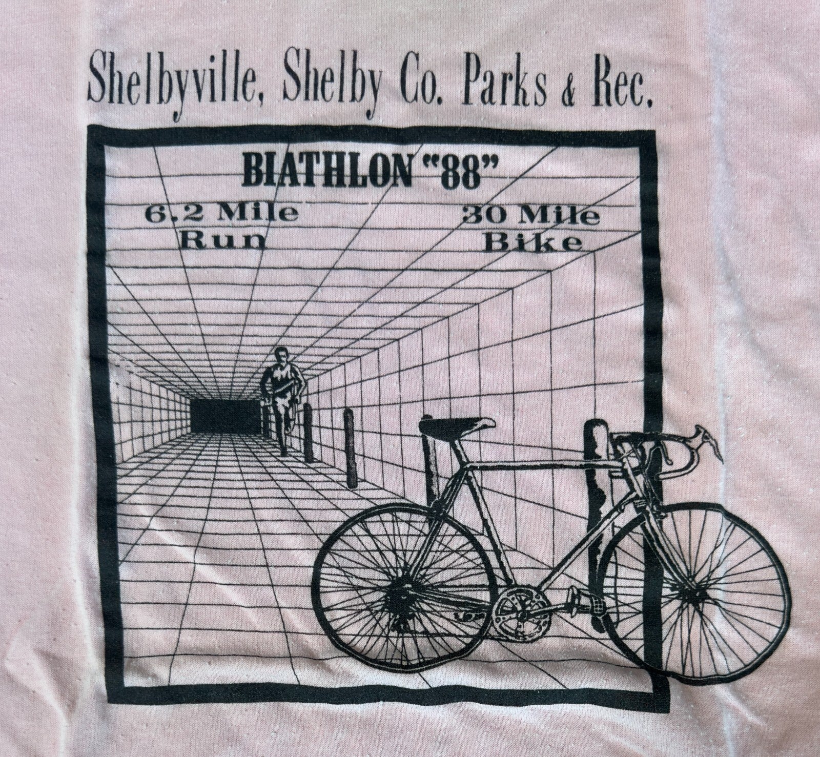 1988 SHELBYVILLE PARKS & REC BIATHLON 88 T-SHIRT~SNGL STITCH~JERZEES LRG~PINK