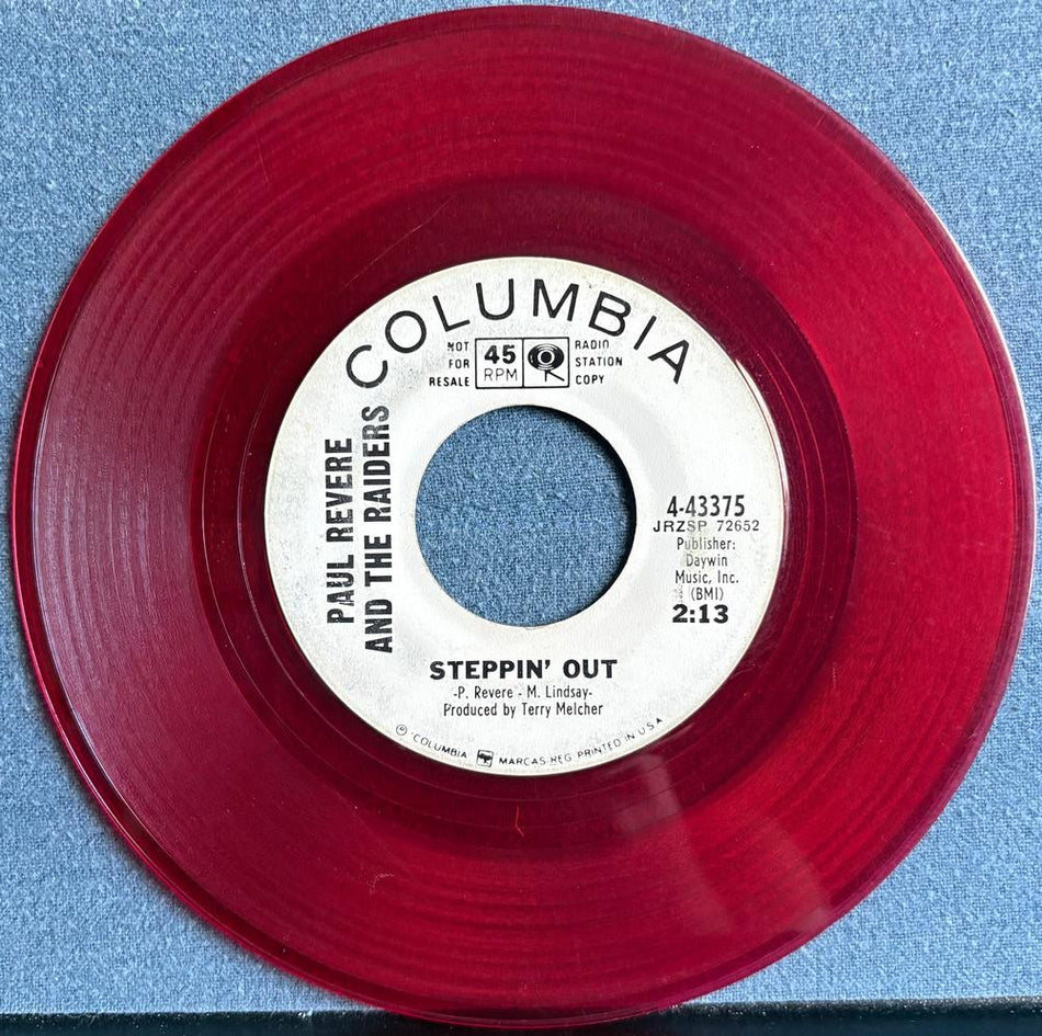 PAUL REVERE & RAIDERS STEPPIN' OUT~RARE 1965 RED VINYL WHITE LBL PROMO 7-INCH 45