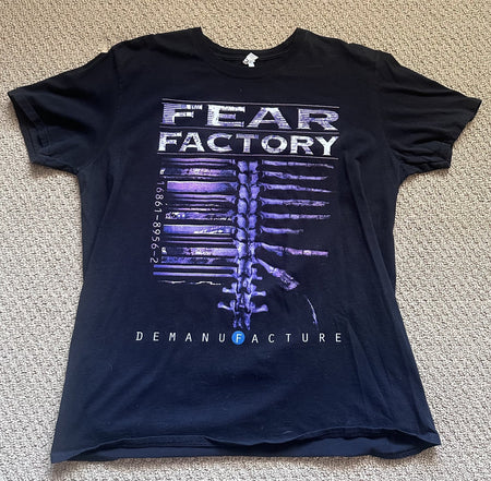 FEAR FACTORY T-SHIRT~2015 TOUR~DEMANUFACTURE 20 YEARS~XL~GILDAN~BLACK~EXC COND