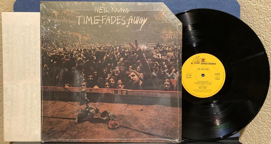 NEIL YOUNG TIME FADES AWAY~NM 1973 UK LP w/FOLD-OUT INSERT~SHRINK~CROSBY~NASH
