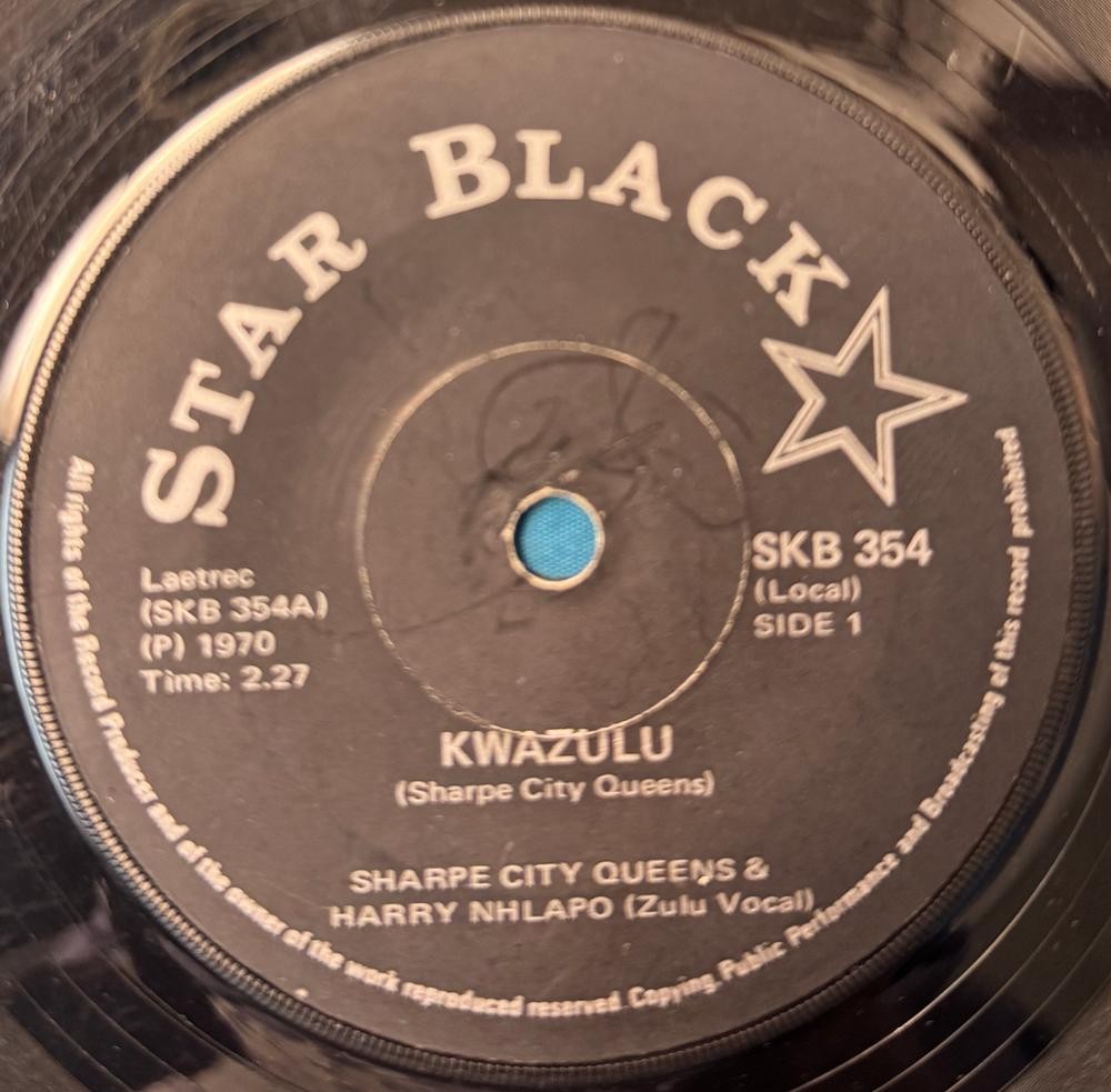 SO AFRICA 45~SHARPE CITY QUEENS~NHLAPO~KWAZULU/ UMHLABA~'70 STAR BLACK~JIVE~HEAR