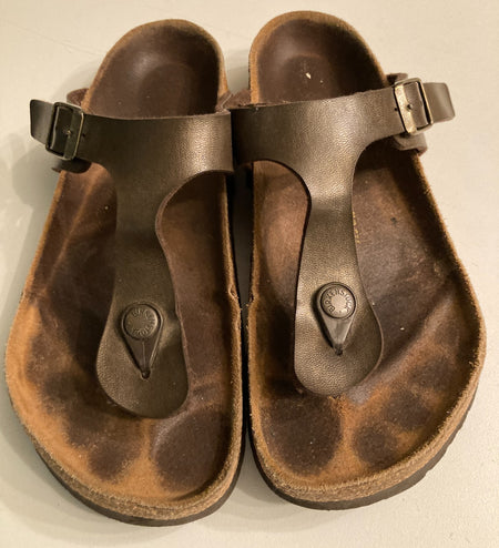 Birkenstock Gizeh Golden Brown Regular Sandals~Size 38~Excellent Condition