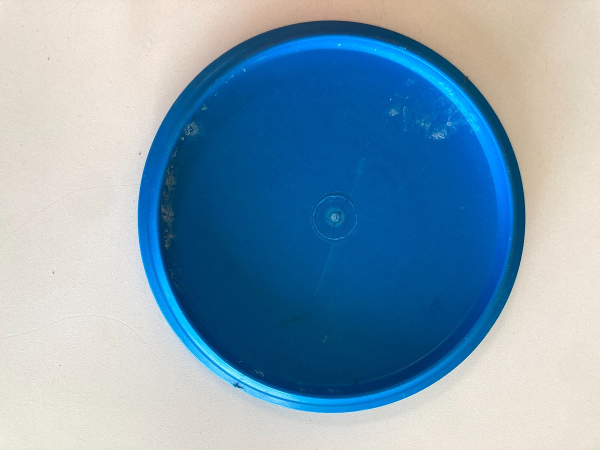 INNOVA SHARK MID-RANGE~BLUE w/GOLD LETTING~4 4 0 2~USED