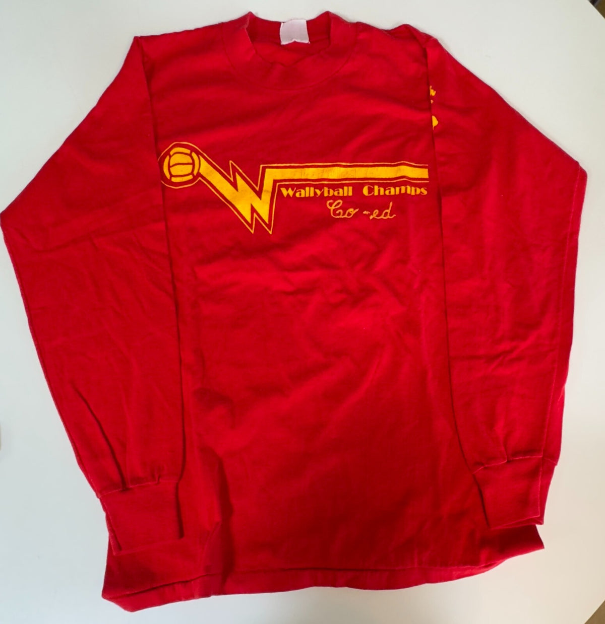 VTG '80s WALLYBALL CHAMPS COED LONG SLEEVE GRAPHIC T-SHIRT~SNGL STITCH~MED