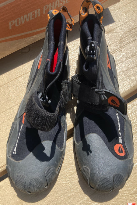 SUPreme 3mm Neoprene Diving Surf Snorkeling Boots~WORN ONCE~Anti-slip Mens 5~Box