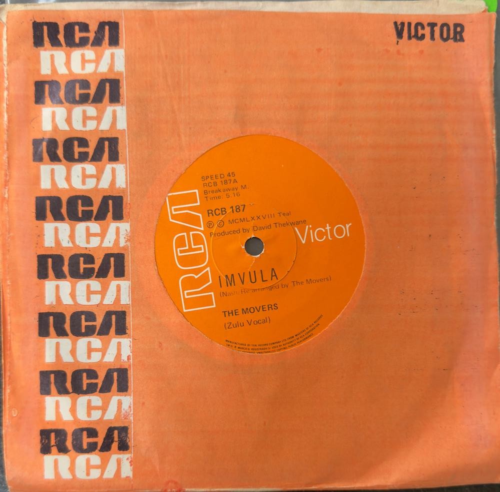 SO. AFRICA 45~THE MOVERS~IMVULA / THOKOZILE~1977 RCA ZULU SOUL 7'~HEAR