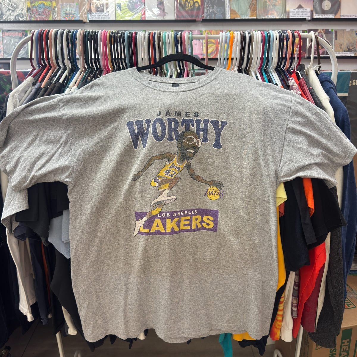 🔥Vintage Lakers 90’s James Worthy Cartoon T-Shirt~M&O Tag~XL~Grey~EXC COND🔥