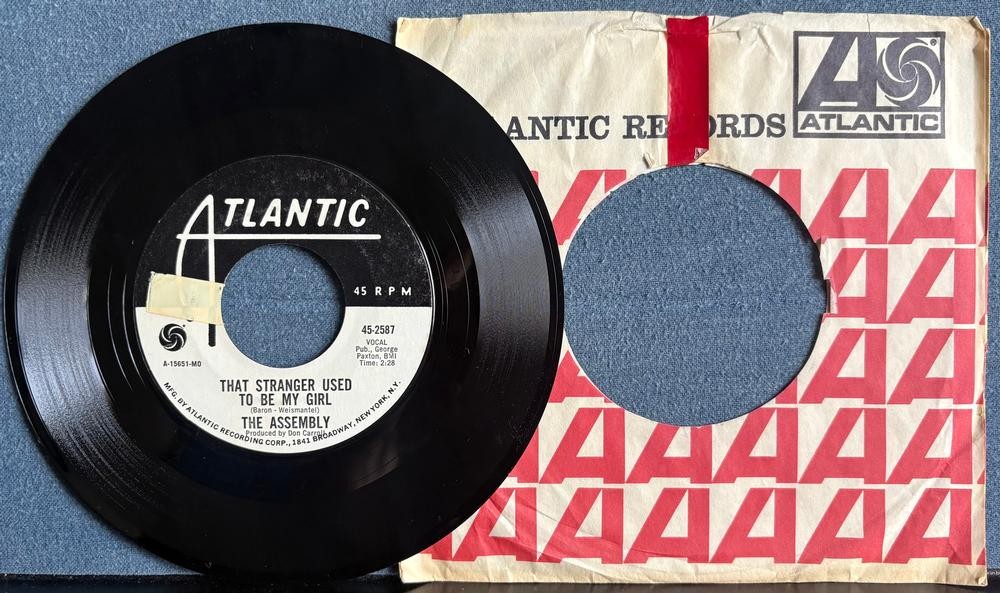 THE ASSEMBLY WALK ON OUT OF MY MIND~1968 ATLANTIC PROMO 7-INCH 45 SINGLE~ROCK