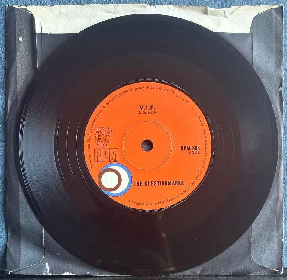SOUTH AFRICA 45~THE QUESTIONMARKS~SOUL RE-BORN /V.I.P.~1971 RPM 7-INCH~SOUL~JIVE